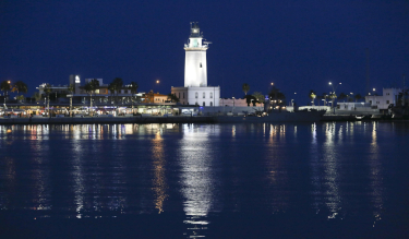 puerto-malagra-noche-faro